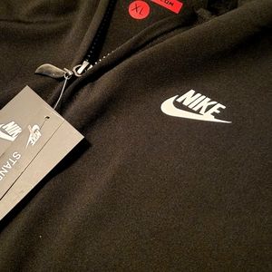 Nike Women SportsWear Tracksuit Set